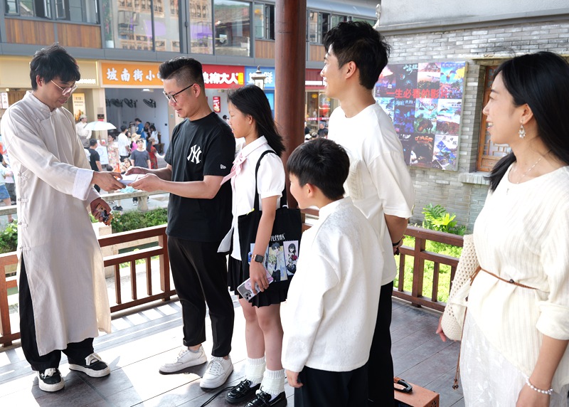 江文旅“关键词”：沉浸、慢游、玩科技j9九游真人游戏第一平台“五一”浙(图3)