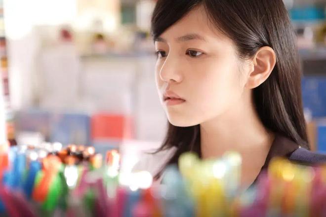 疯了！搭小 19 岁奶狗新剧爆火出圈j9国际站登录42 岁陈妍希离婚后杀(图2)